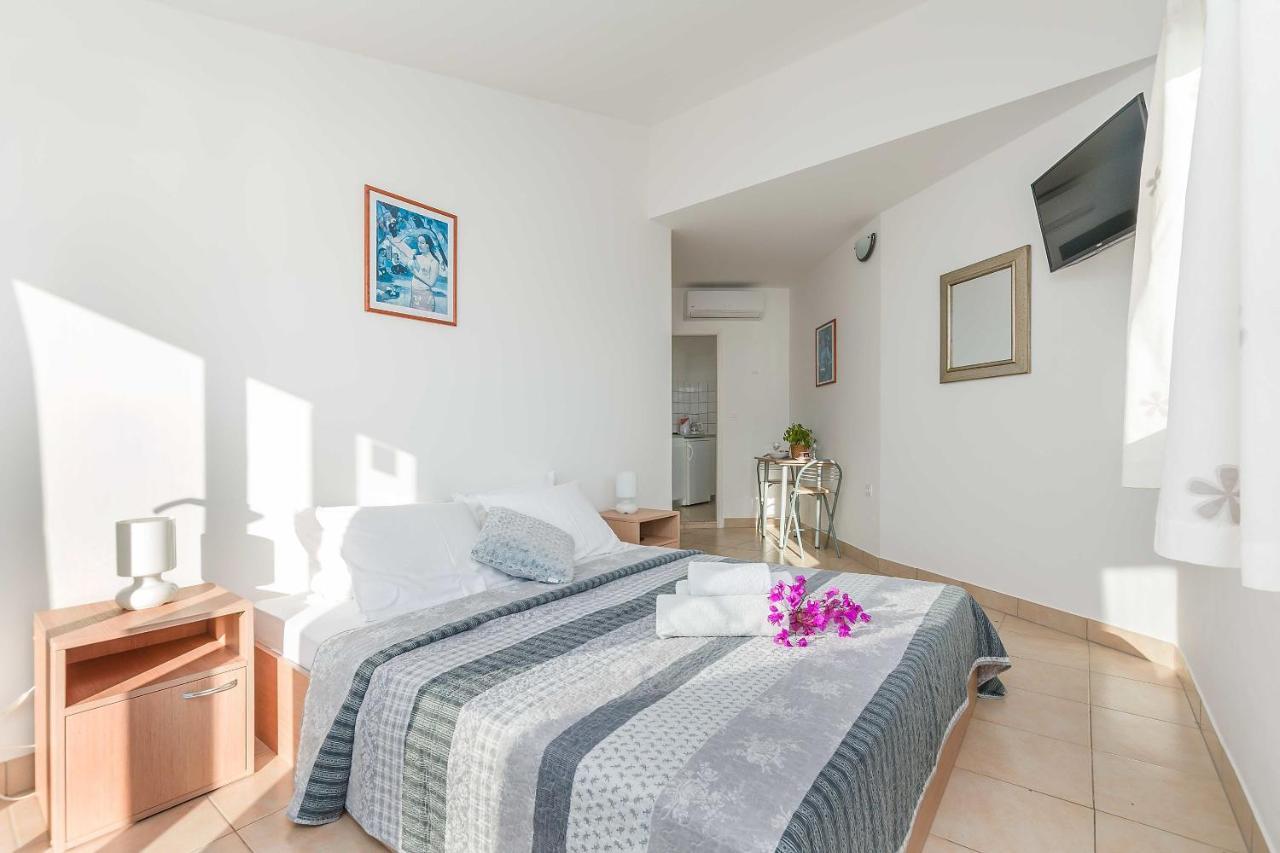 Apartmani Neno Lokva Rogoznica Luaran gambar
